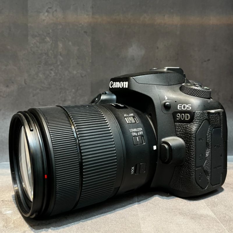 دوربین دست دوم عکاسی کانن Canon EOS 90D DSLR kit EF-S 18-135mm IS USM (3000 شات)