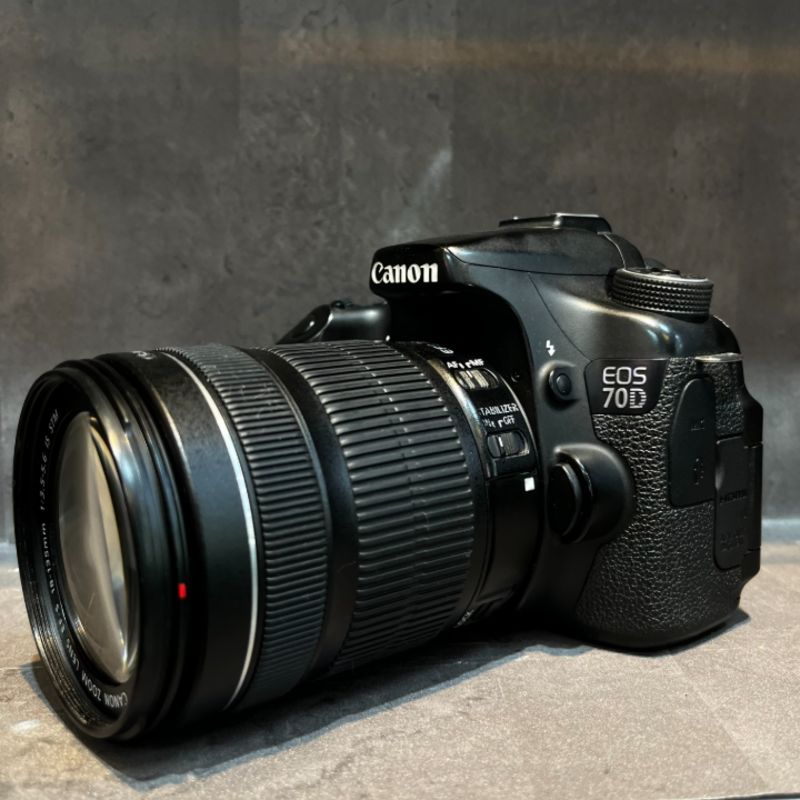 دوربین دست دوم عکاسی کانن Canon EOS 70D Kit 18-135mm f/3.5-5.6 IS STM  (10000 شات)