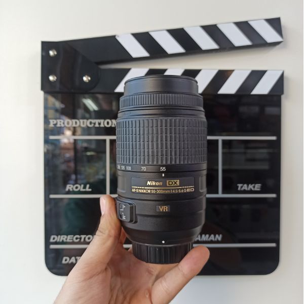 لنز دست دوم نیکون Nikon AF-S DX NIKKOR 55-300mm f/4.5-5.6G ED VR (جعبه دارد)