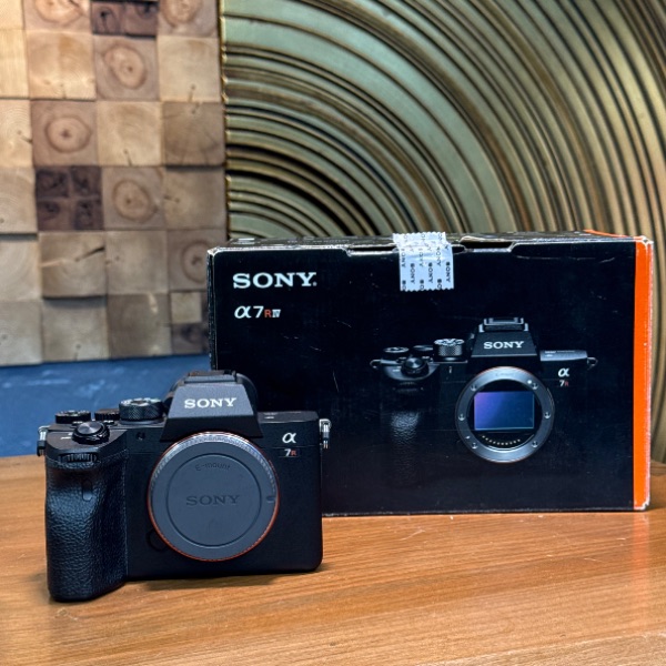 دوربین دست دوم  بدون آینه سونی Sony Alpha a7R IV body (6900 شات)