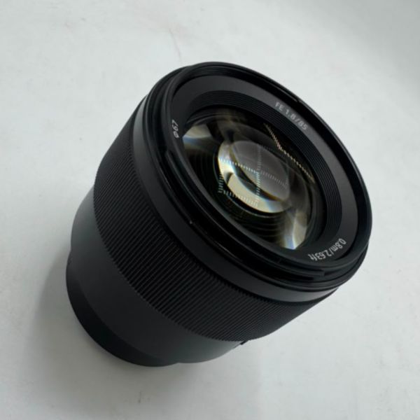 لنز دست دوم Sony FE 85mm f/1.8 Lens (جعبه ندارد)