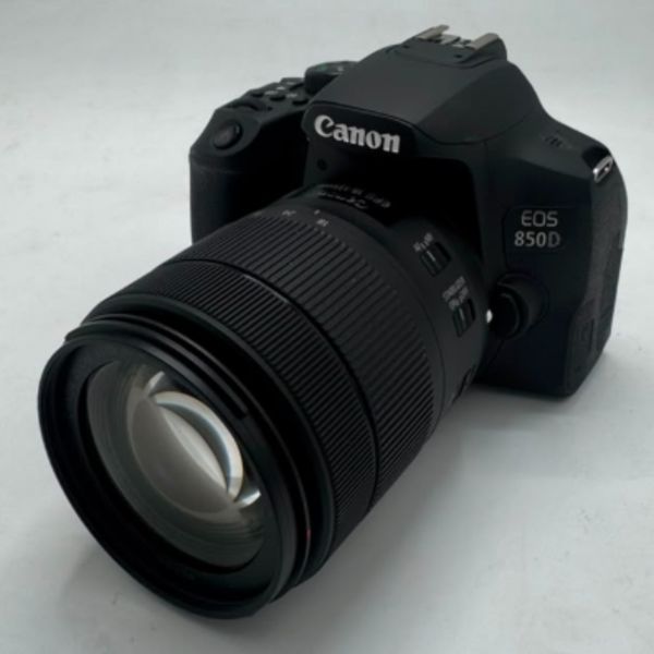 دوربین دست دوم Canon EOS 850D kit EF-S 18-135mm f/3.5-5.6 IS USM (3000 شات)