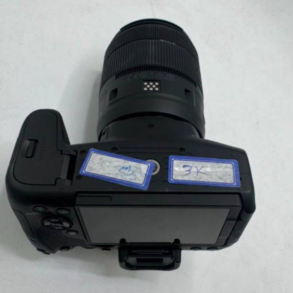 دوربین دست دوم Canon EOS 850D kit EF-S 18-135mm f/3.5-5.6 IS USM (3000 شات)