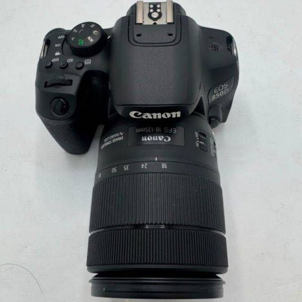 دوربین دست دوم Canon EOS 850D kit EF-S 18-135mm f/3.5-5.6 IS USM (3000 شات)