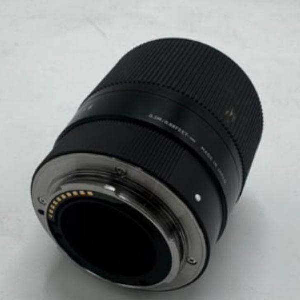 لنز دست دوم Sigma 30mm f/1.4 DC DN Contemporary (Sony E) (جعبه دارد)