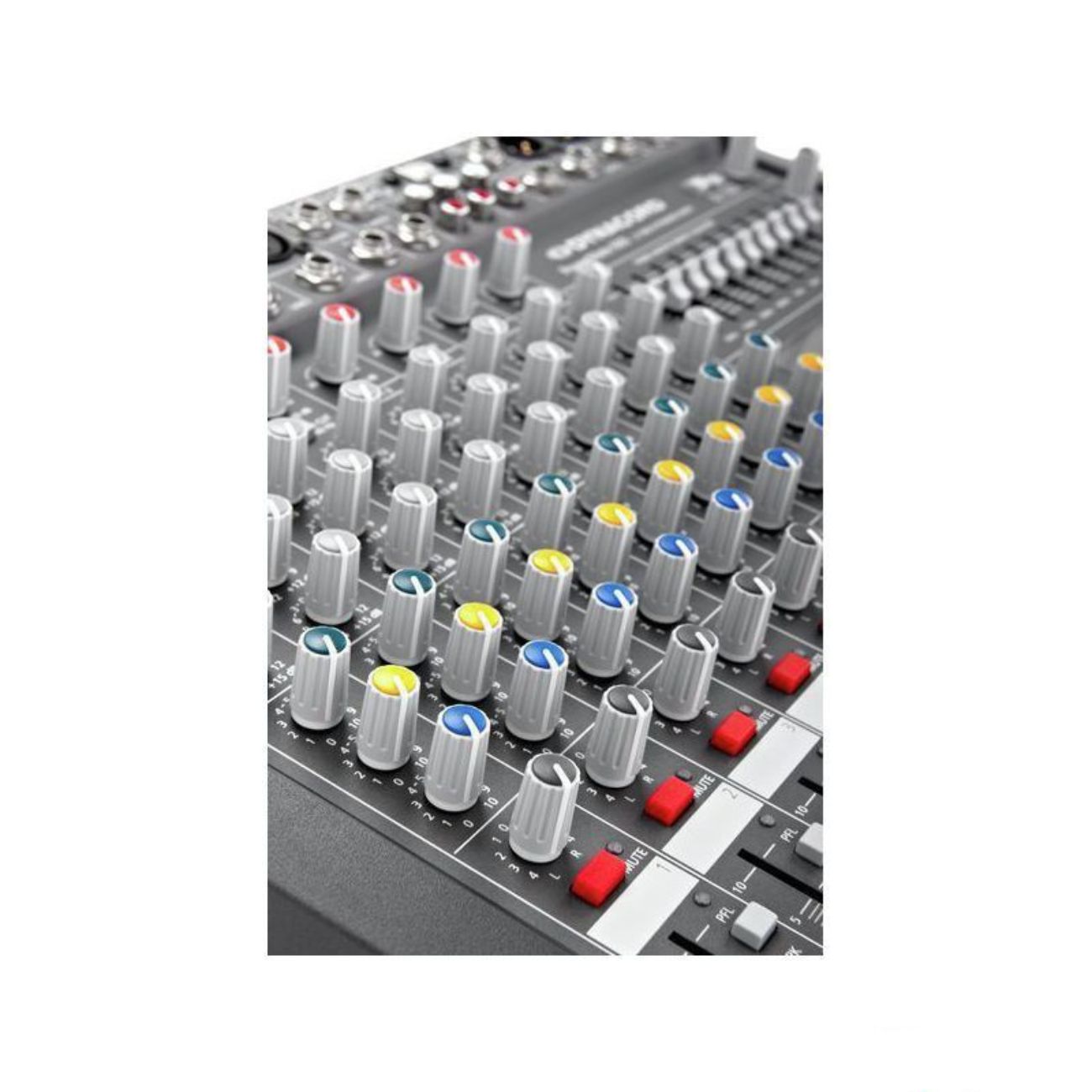 نمای نزدیک از پاور میکسر دایناکورد Dynacord PowerMate 600-3 Grade 1 Powered Mixer