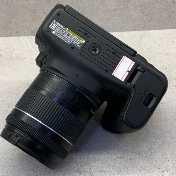دوربین دست دوم عکاسی کانن Canon EOS 800D Kit 18-55mm f/4-5.6 IS STM (15,000 شات)