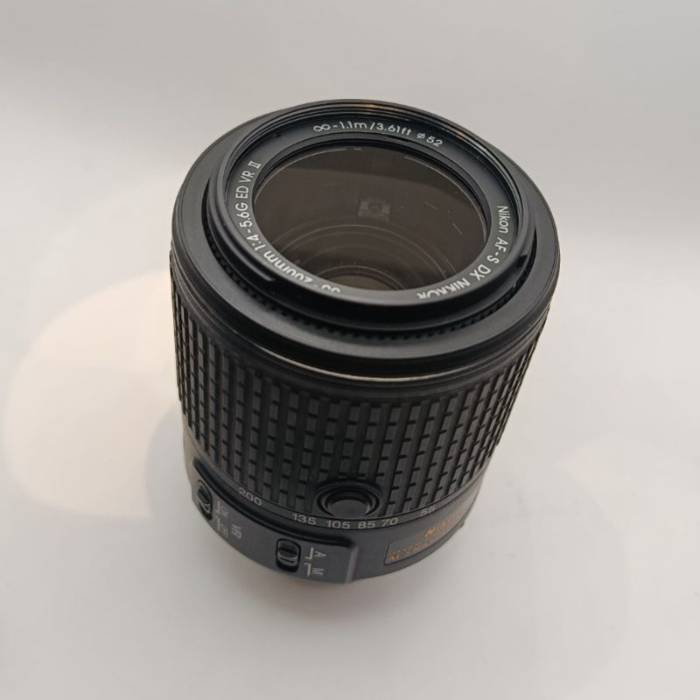 لنز دست دوم نیکون Nikon AF-S DX NIKKOR 55-200mm f/4-5.6G ED VR II (جعبه دارد)