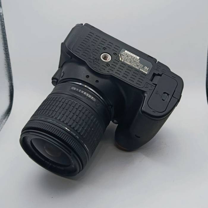 دوربین دست دوم عکاسی نیکون Nikon D5300‌ Kit 18-55mm f/3.5-5.6 G AF-P VR (22000 شات)