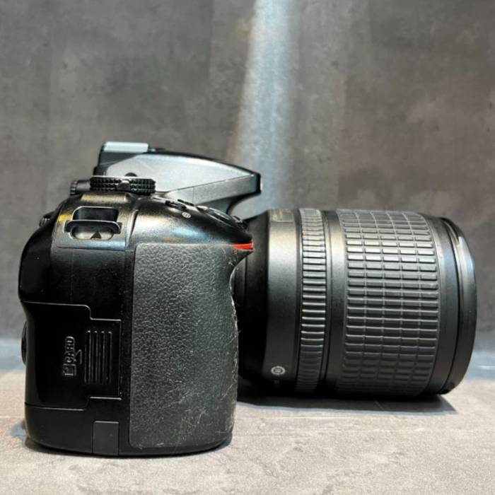 دوربین دست دوم عکاسی نیکون Nikon D5300‌ Kit 18-105/3.5-5.6 VR (22000 شات)