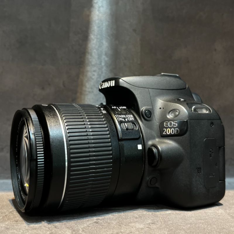 دوربین دست دوم عکاسی کانن Canon EOS 200D Kit 18-55 mm f/4-5.6 IS II  (5000 شات)