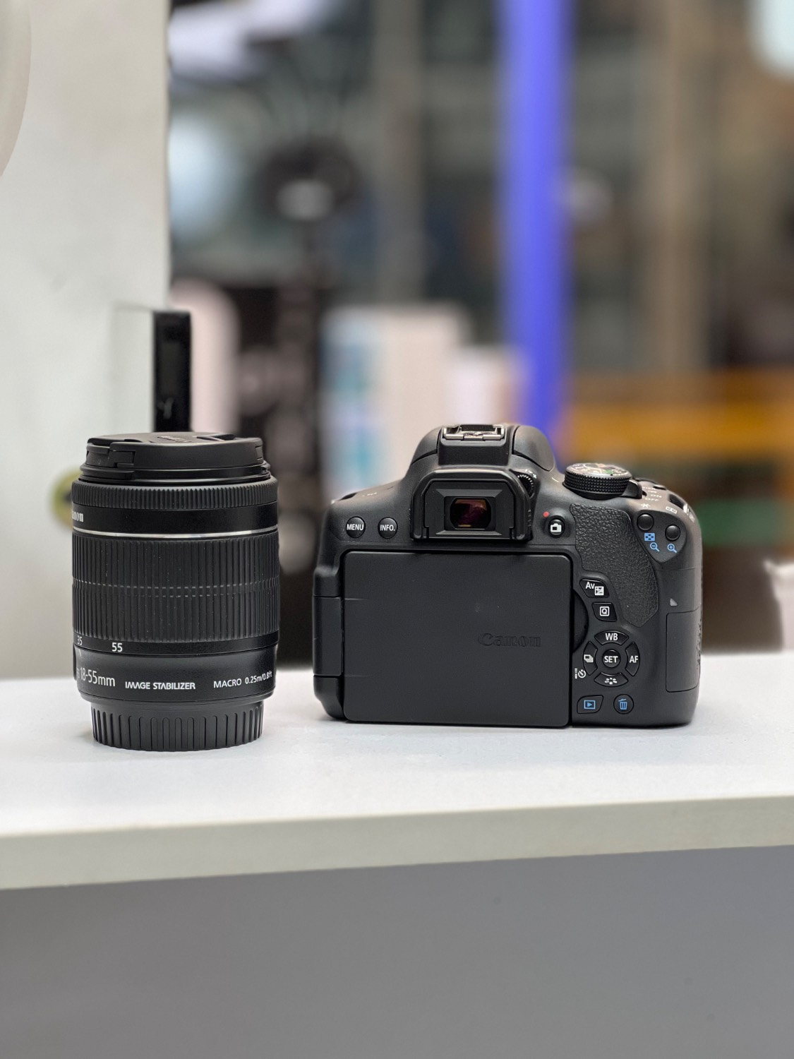 دوربین دست دوم 750D EF-S 18-55 IS STM (7000 شات)