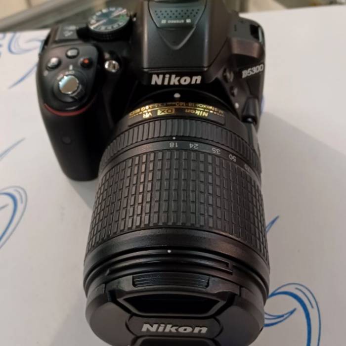 دوربین دست دوم عکاسی نیکون Nikon D5300 kit 18-140mm f/3.5-5.6 G VR (6296 شات)