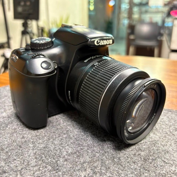 دوربین دست دوم عکاسی کانن مدل Canon EOS 1100D Kit 18-55mm  (20/400 شات)