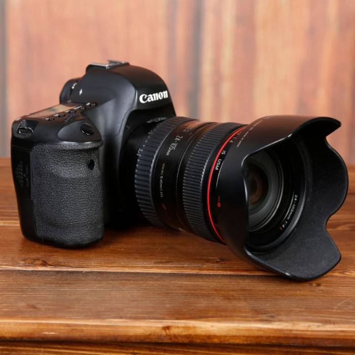دوربین دست دوم  عکاسی کانن Canon EOS 6D Kit 24-105mm f/4L IS USM (116000 شات)