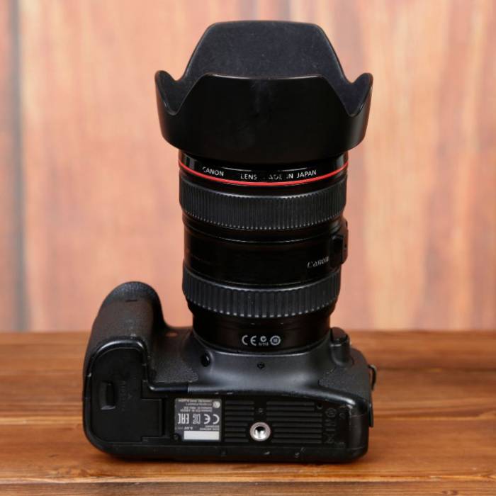 دوربین دست دوم  عکاسی کانن Canon EOS 6D Kit 24-105mm f/4L IS USM (116000 شات)
