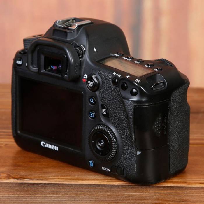 دوربین دست دوم عکاسی کانن Canon EOS 6D Body (116000 شات)