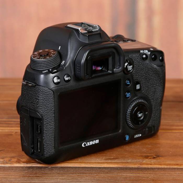 دوربین دست دوم عکاسی کانن Canon EOS 6D Body (116000 شات)