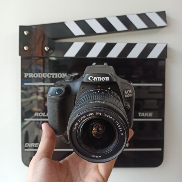 دوربین دست دوم عکاسی کانن Canon EOS 4000D Kit EF-S 18-55mm III (19000 شات)