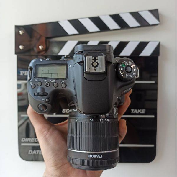 دوربین دست دوم عکاسی کانن Canon EOS 70D Kit 18-55mm f/3.5-5.6 IS STM (4000 شات)