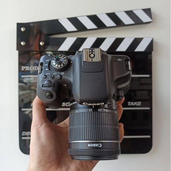 دوربین دست دوم عکاسی کانن Canon EOS 750D Kit 18-55mm f/3.5-5.6 IS STM (10000 شات)
