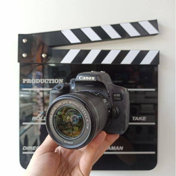 دوربین دست دوم عکاسی کانن Canon EOS 750D Kit 18-55mm f/3.5-5.6 IS STM (8000 شات)