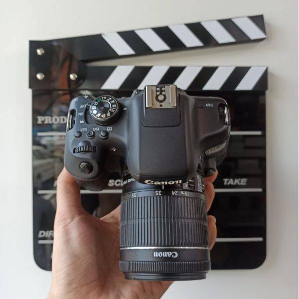دوربین دست دوم عکاسی کانن Canon EOS 750D Kit 18-55mm f/3.5-5.6 IS STM (8000 شات)