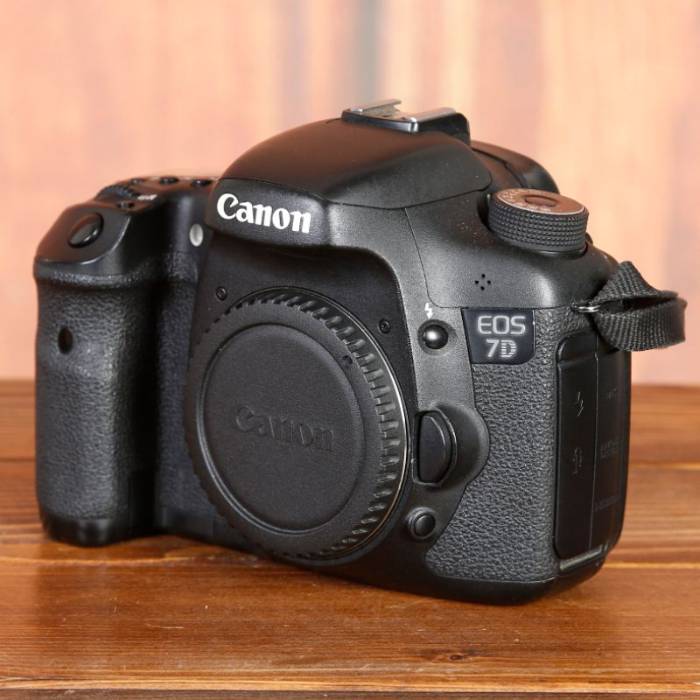 دوربین دست دوم  عکاسی کانن Canon EOS 7D Body (38000 شات)