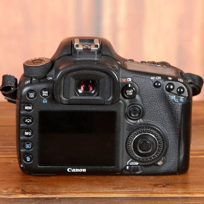 دوربین دست دوم  عکاسی کانن Canon EOS 7D Body (38000 شات)