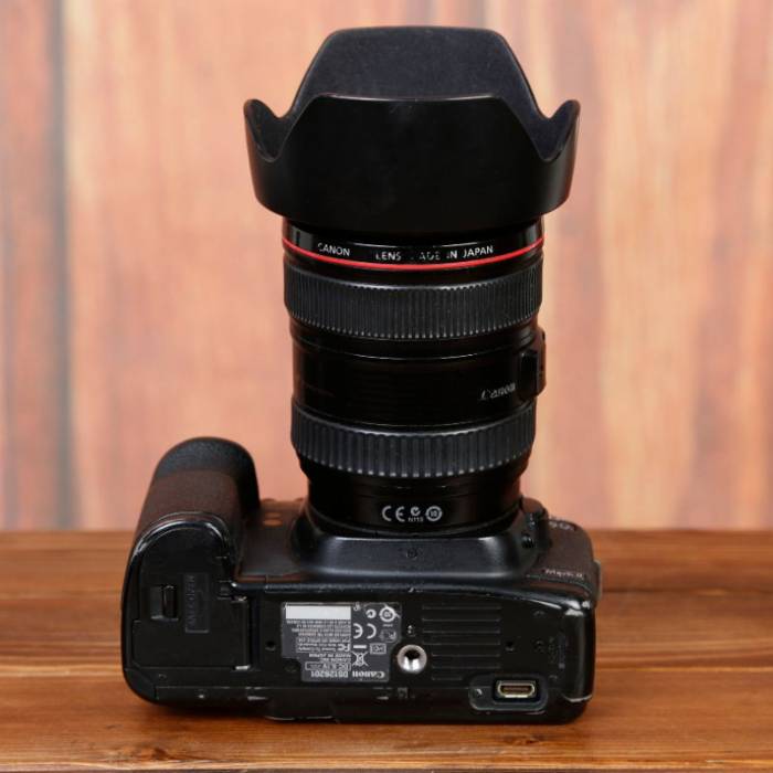 دوربین دست دوم عکاسی کانن Canon EOS 5D Mark II Kit 24-105mm f/4L IS USM (23000 شات)