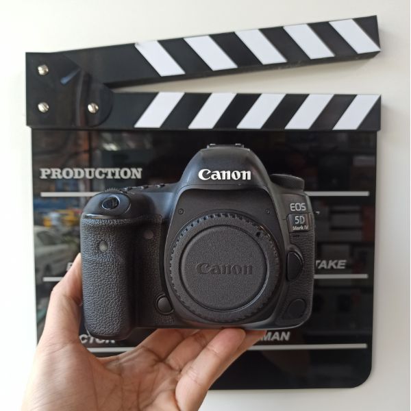 دوربین دست دوم عکاسی کانن Canon EOS 5D Mark IV Body (23000 شات)