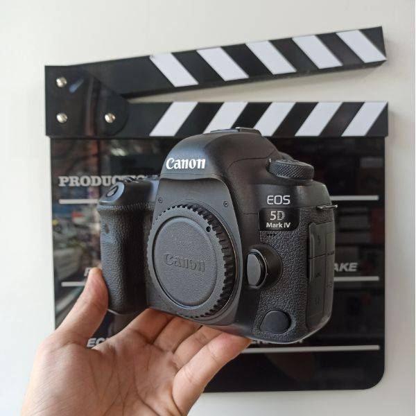 دوربین دست دوم عکاسی کانن Canon EOS 5D Mark IV Body (23000 شات)