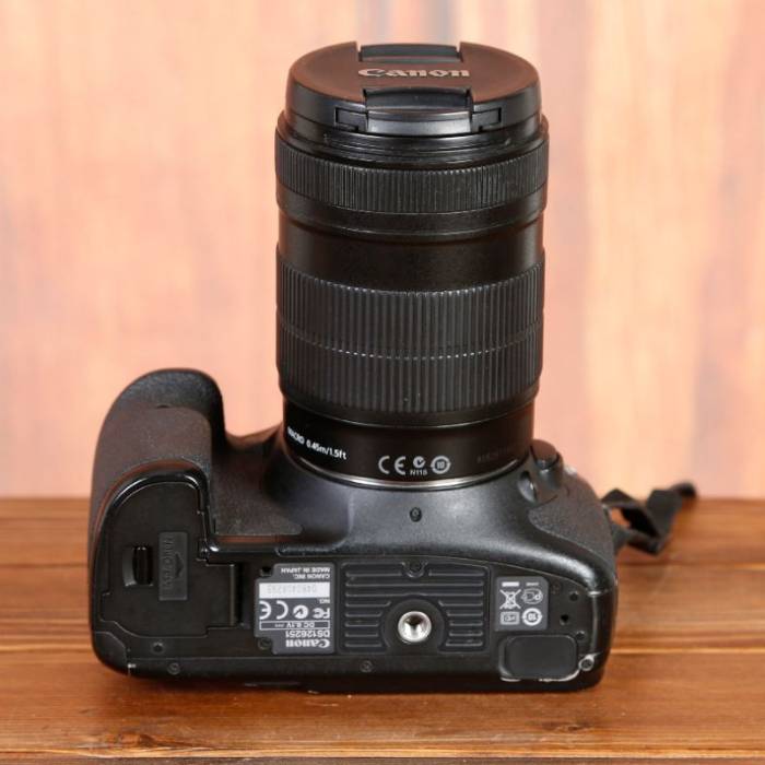 دوربین دست دوم عکاسی کانن Canon EOS 7D Kit 18-135mm IS (38000 شات)