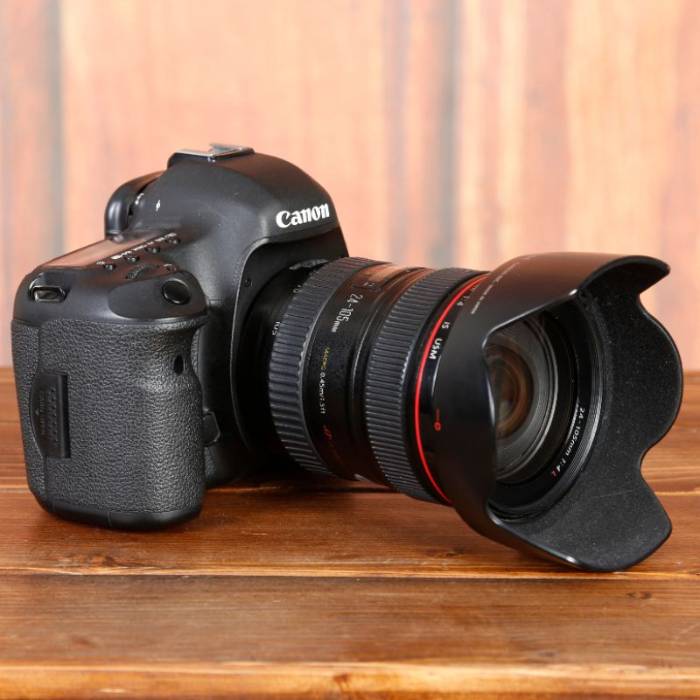 دوربین دست دوم عکاسی کانن Canon EOS 5D Mark III Kit 24-105mm f/4L IS USM (162000 شات)
