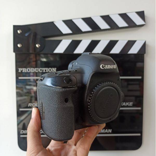 دوربین دست دوم عکاسی کانن Canon EOS 5D Mark IV Body (35000 شات)