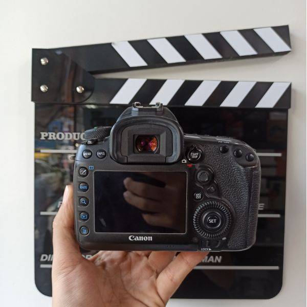 دوربین دست دوم عکاسی کانن Canon EOS 5D Mark IV Body (35000 شات)