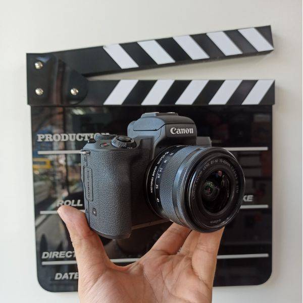 دوربین دست دوم Canon EOS M50 Mark II kit 15-45mm f/3.5-6.3 IS STM (500 شات)