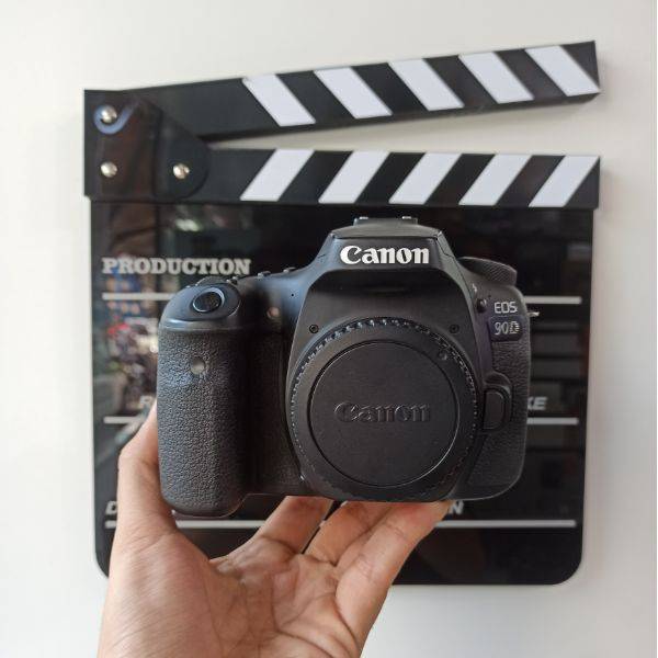 دوربین دست دوم عکاسی کانن Canon EOS 90D DSLR Camera Body (12000 شات)