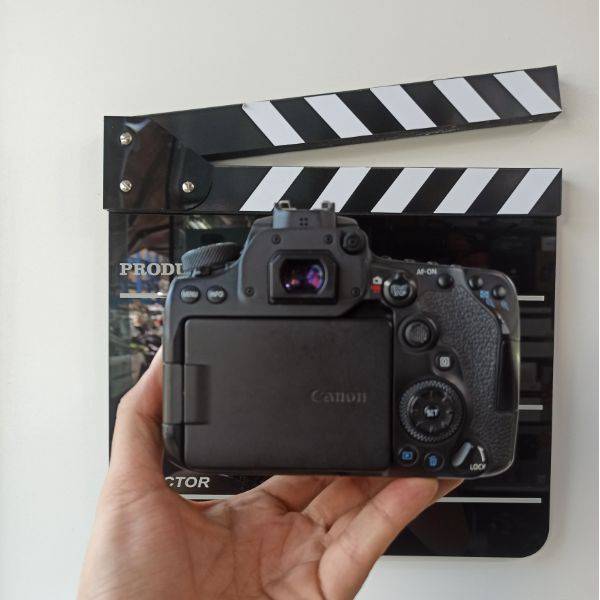 دوربین دست دوم عکاسی کانن Canon EOS 90D DSLR Camera Body (12000 شات)