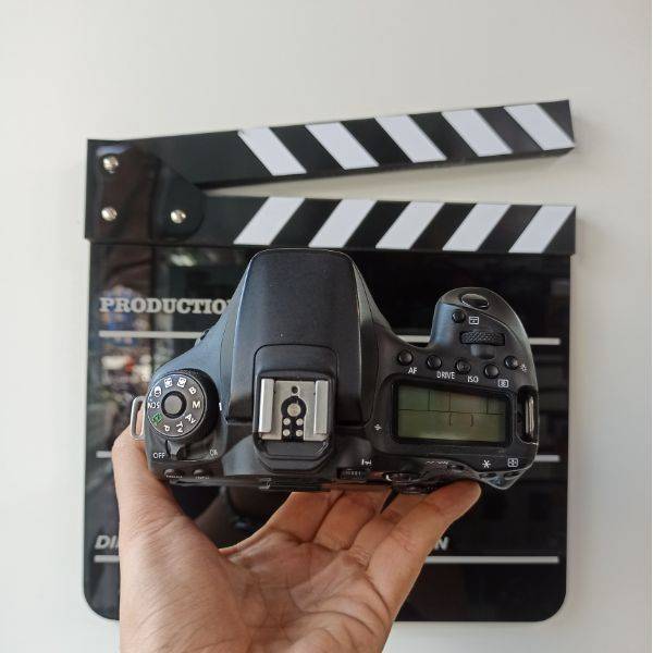 دوربین دست دوم عکاسی کانن Canon EOS 90D DSLR Camera Body (12000 شات)