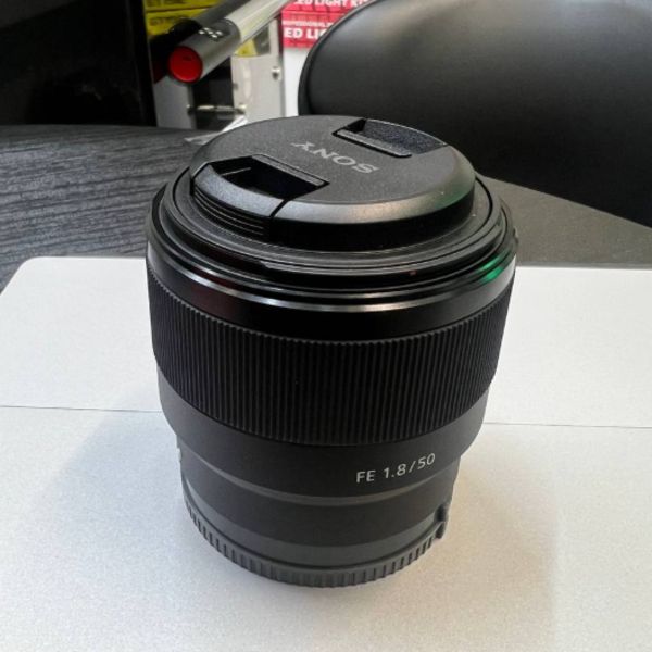 لنز دست دوم سونی Sony FE 50mm f/1.8 Lens (جعبه دارد)