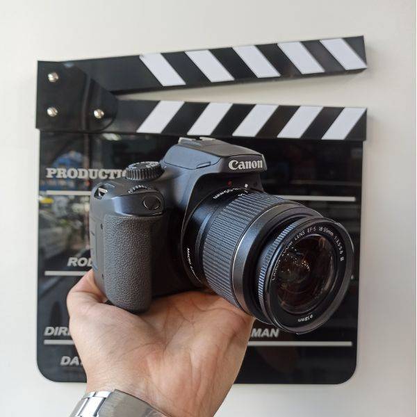 دوربین دست دوم عکاسی کانن Canon EOS 4000D Kit EF-S 18-55mm III (10000 شات)