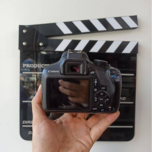 دوربین دست دوم عکاسی کانن Canon EOS 1300D Kit 18-55mm f/3.5-5.6 III (6000 شات)