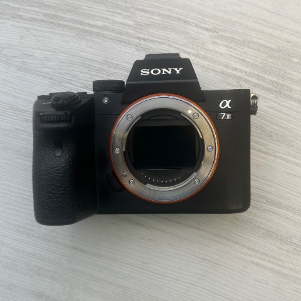 دوربین دست دوم بدون آینه سونی Sony a7 III Mirrorless Camera Body (20000 شات)