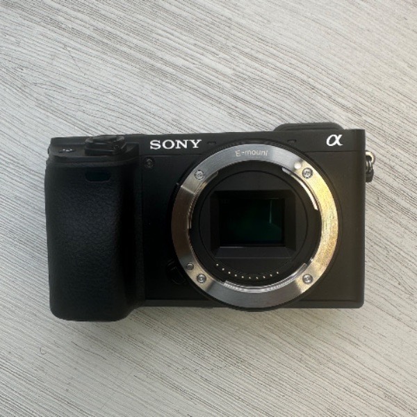 دوربین دست دوم بدون آینه سونی Sony a6400 Mirrorless Camera (2700 شات)
