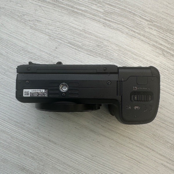 دوربین دست دوم بدون آینه سونی Sony a6400 Mirrorless Camera (2700 شات)