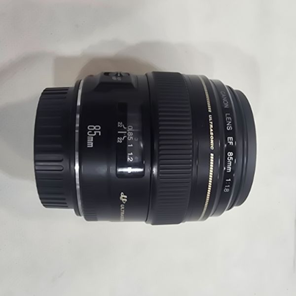 لنز دست دوم Canon EF 85mm f/1.8 USM Lens (جعبه ندارد)