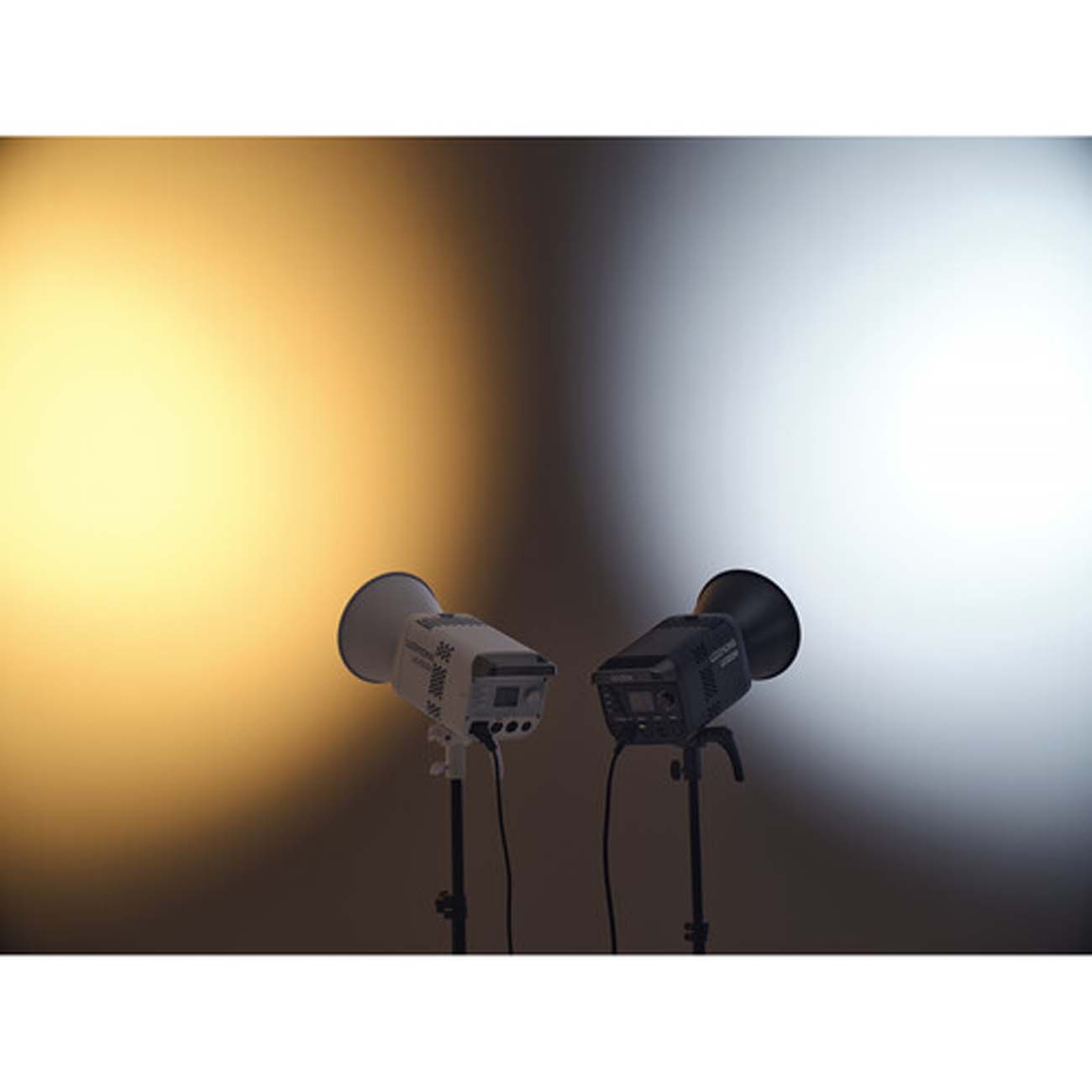 نمای کاربردی مونولایت دو رنگ گودکس Godox Litemons LE300Bi Bi-Color LED Monolight