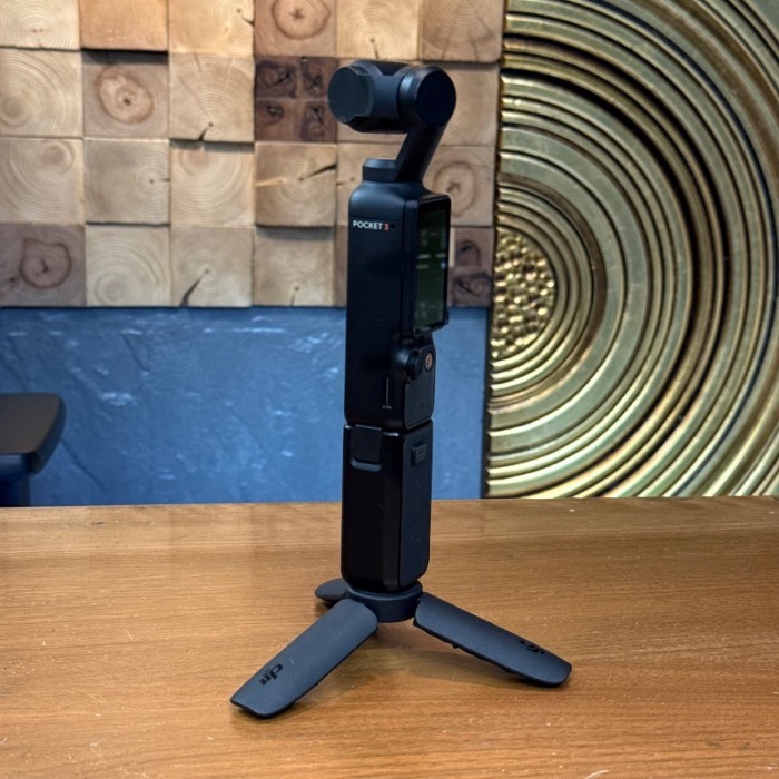 دوربین اسمو دست دوم پاکت کمبو dji osmo pocket 3 creator combo