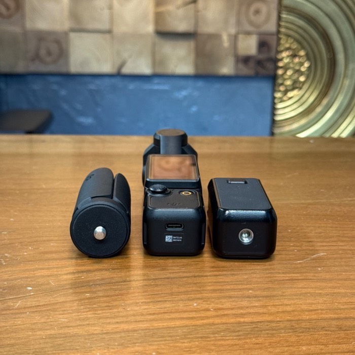 دوربین اسمو دست دوم پاکت کمبو dji osmo pocket 3 creator combo